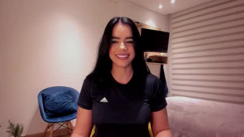 Snapshot of sofi_saenzz chatting on 10.25.25 Sofi Saenzz online show from 10.25.25