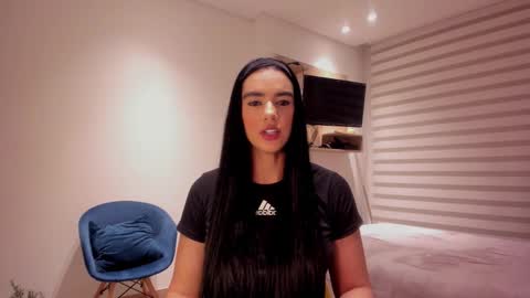 Snapshot of sofi_saenzz chatting on 11.08.25 Sofi Saenzz online show from 11.08.25
