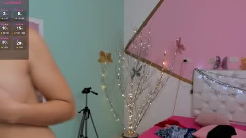 Snapshot of sofi_san chatting on 10.24.25 sofi_san online show from 10.24.25