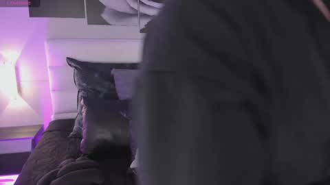 Snapshot of sofi_sp chatting on 10.28.25 sofi_sp online show from 10.28.25