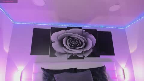 Snapshot of sofi_sp chatting on 11.05.25 sofi_sp online show from 11.05.25