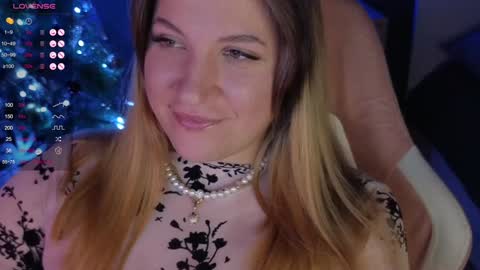 Snapshot of sofia__fairy chatting on 12.25.24 Sofia Lush is active PVT is open Welcome to the world of pleasure online show from 12.25.24