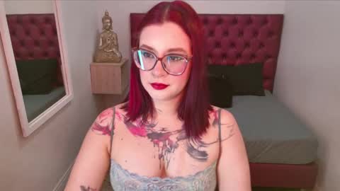Snapshot of sofia__fanning chatting on 01.22.25 . . online show from 01.22.25