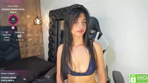 Snapshot of sofia__watson chatting on 11.05.25 Sofia online show from 11.05.25