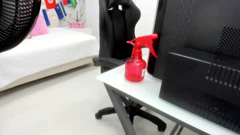 Snapshot of sofia_echeverri chatting on 06.23.26 sofia_echeverri online show from 06.23.26