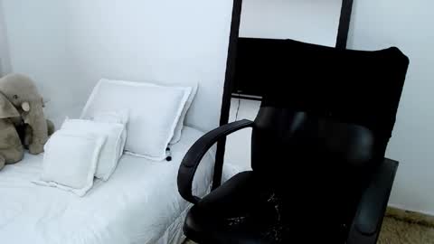 sofia Ill be back on Tuesday June 4.  online show from 12.13.24