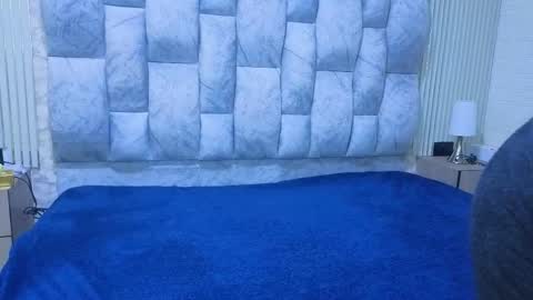 sofia gutierrez   online show from 11.09.25