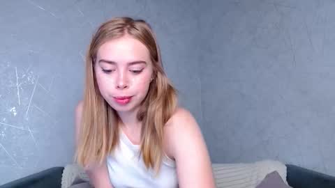 Sofia here online show from 09.22.25