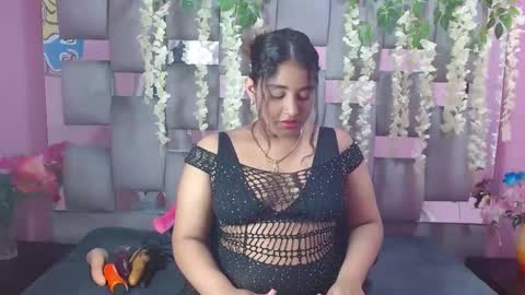 Snapshot of sofia_hernandeez_ chatting on 12.14.24 Sofi online show from 12.14.24