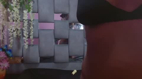 Snapshot of sofia_hernandeez_ chatting on 12.24.24 Sofi online show from 12.24.24