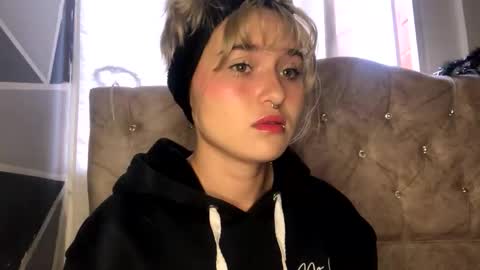 Sofia Jimenez online show from 10.17.25