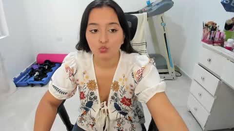 Snapshot of sofia_new chatting on 11.07.25 sofia_new online show from 11.07.25