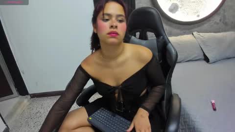 Snapshot of sofia_villareal chatting on 09.14.25 Sofa online show from 09.14.25