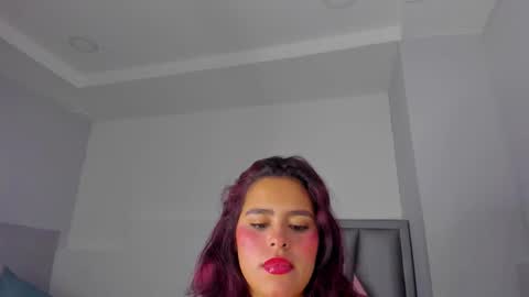Snapshot of sofia_villareal chatting on 09.23.25 Sofa online show from 09.23.25