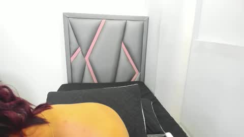 Snapshot of sofia_villareal chatting on 10.09.25 Sofa online show from 10.09.25