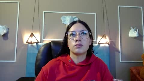 Sofa online show from 10.14.25