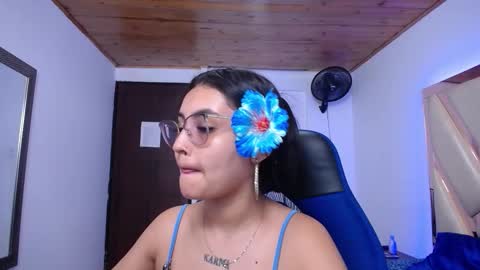 Snapshot of sofiaasexy19 chatting on 11.04.25 Sofia online show from 11.04.25