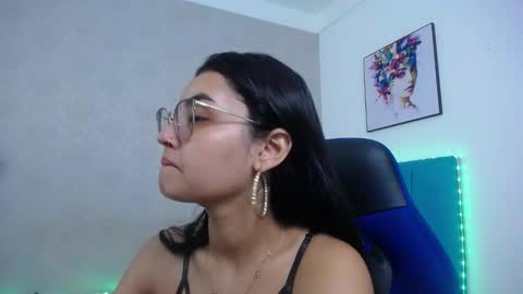 Sofia online show from 11.27.25