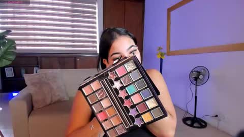 Sofia caramel online show from 12.22.25