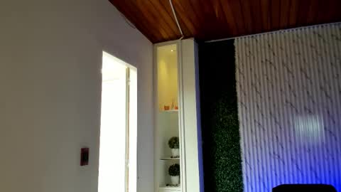 Sofia caramel online show from 01.05.26