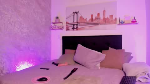 sofialujan_ online show from 03.28.26