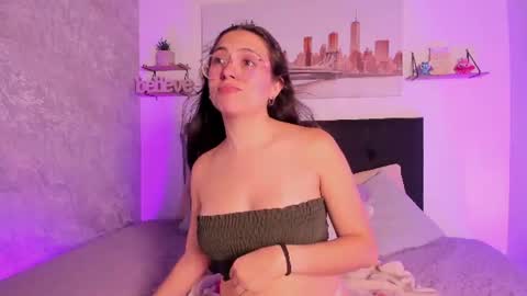Snapshot of sofialujan_ chatting on 06.19.26 sofialujan_ online show from 06.19.26