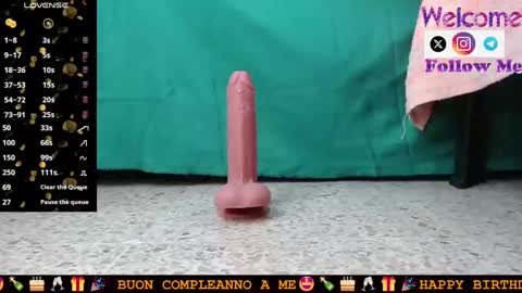 Snapshot of sofiamadisson chatting on 01.29.25 Sofia Madisson online show from 01.29.25