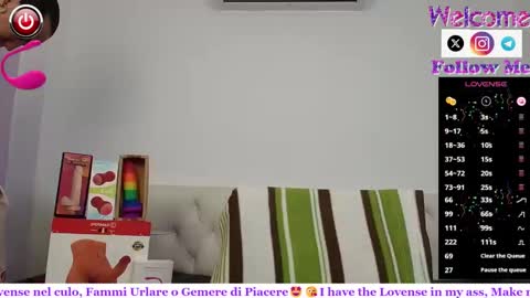 Snapshot of sofiamadisson chatting on 02.25.25 Sofia Madisson online show from 02.25.25