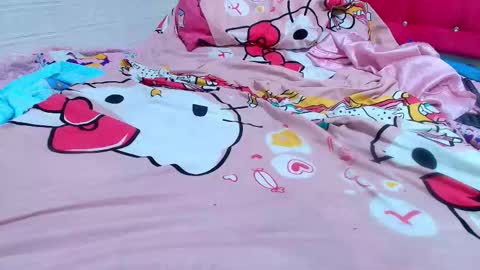 Sofiamillerrs online show from 12.21.25