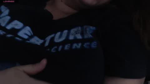 sofiamooon_ online show from 11.08.25