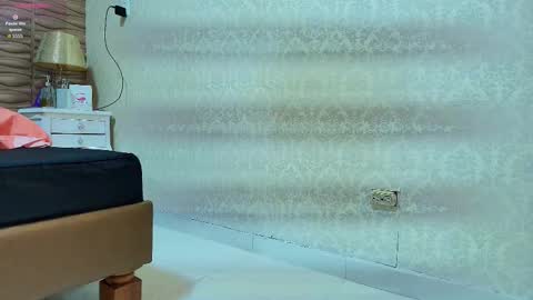 Snapshot of sofianesvat1 chatting on 09.30.25 Sofi - next broadcast today 1030pm Colombia time online show from 09.30.25