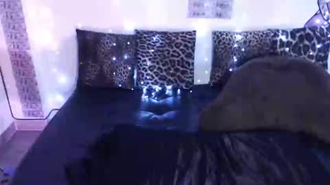 SOFIA NIX online show from 01.24.25
