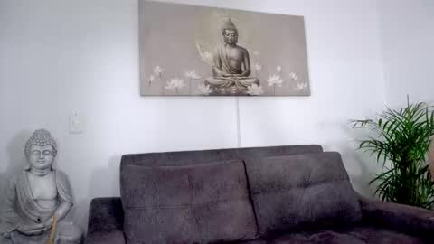 Snapshot of sofiarios04 chatting on 11.12.25 Sofia online show from 11.12.25