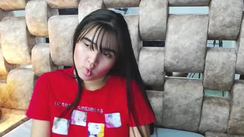 Snapshot of sofiarossee chatting on 12.18.24 Sofia online show from 12.18.24