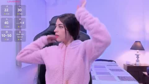 Sofia  Help me reach 5K followers  online show from 01.07.26