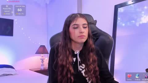 Sofia  Help me reach 5K followers  online show from 01.15.26