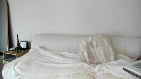 SOFIA   online show from 02.10.26