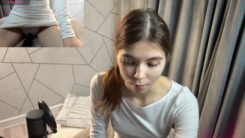 Snapshot of sofiasuper chatting on 01.25.25 Sofia online show from 01.25.25