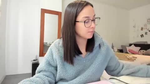 Sofia online show from 02.14.25