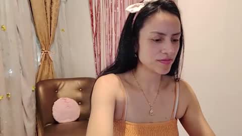 Snapshot of sofibelladelavega chatting on 09.26.25 Sofi Bella online show from 09.26.25