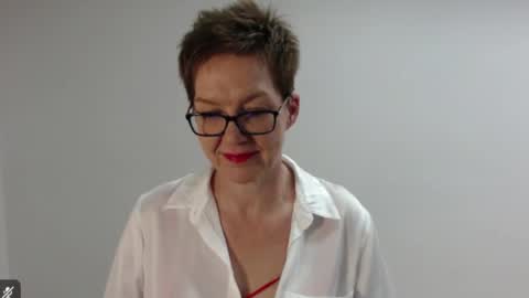 Sofie Velvet online show from 03.18.26