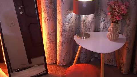 Sofie online show from 12.19.25