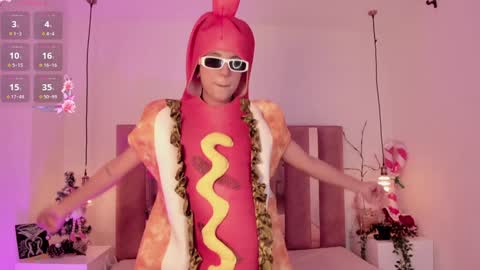 Sofie online show from 12.31.24