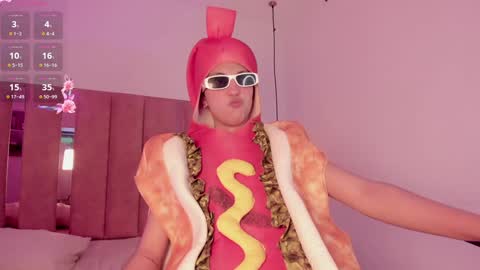 Sofie online show from 12.31.24