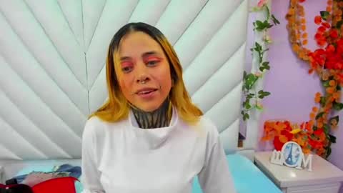 Snapshot of sofii_anal_ chatting on 10.15.25 sofii_anal_ online show from 10.15.25