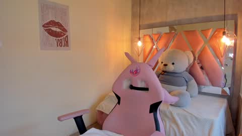   online show from 01.14.25