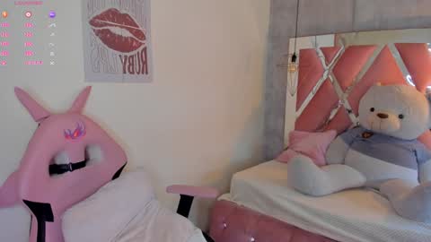   online show from 02.04.25