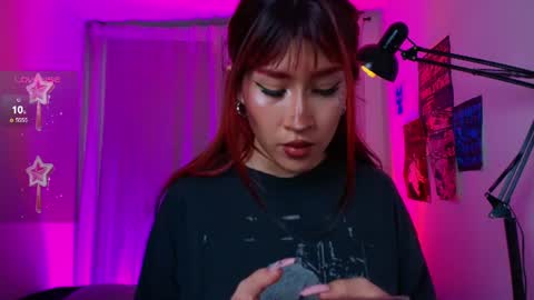 Snapshot of sofii_uwu_ chatting on 06.19.26 Sofii online show from 06.19.26