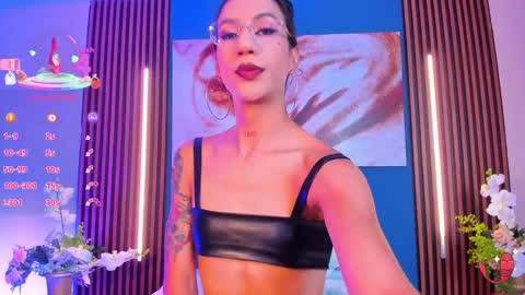 Snapshot of sofiia_grey_ chatting on 09.27.25 Sofi online show from 09.27.25