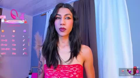 Snapshot of sofiia_grey_ chatting on 10.16.25 Sofi online show from 10.16.25